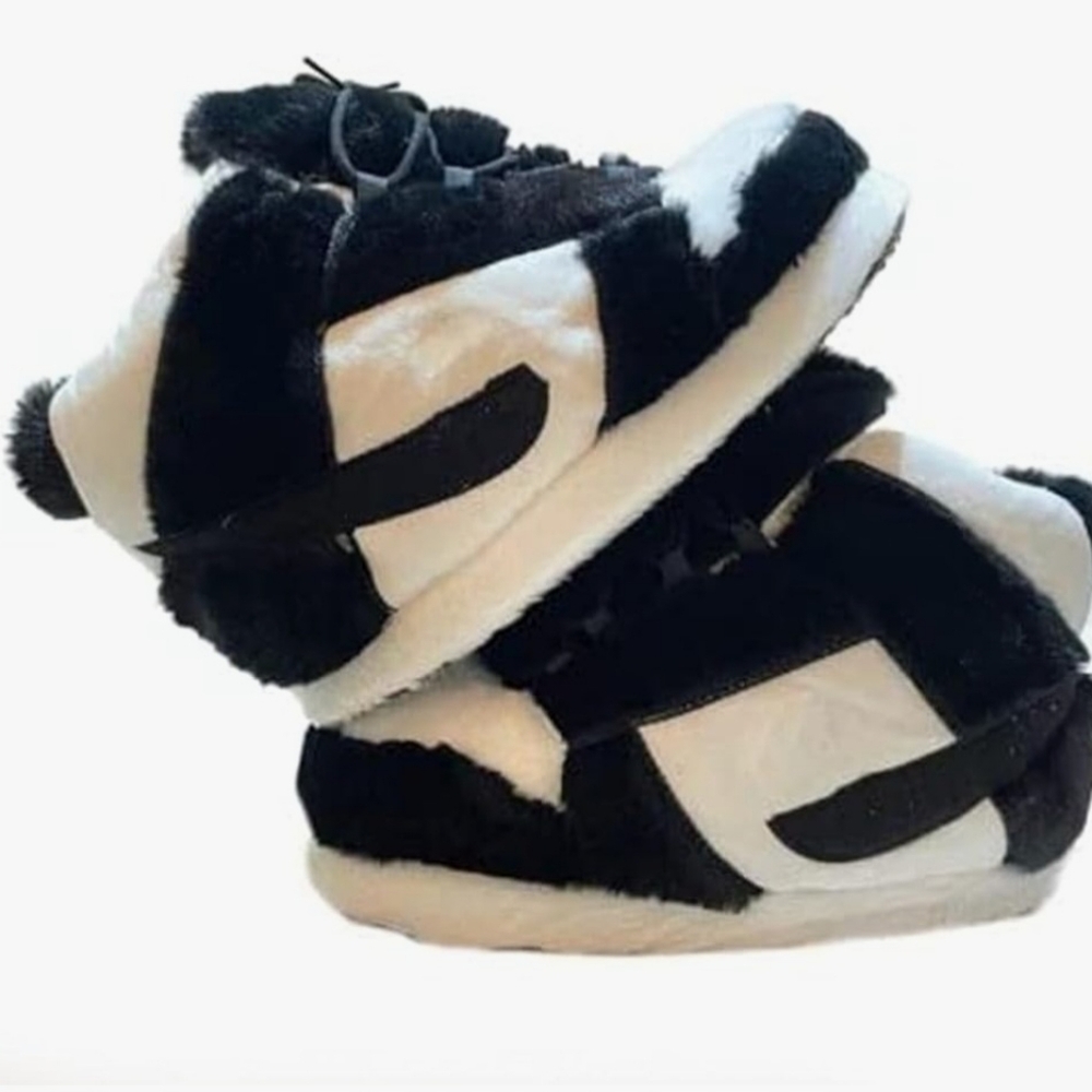Fluffy M/L  fashionable slippers - Picture 2 of 4